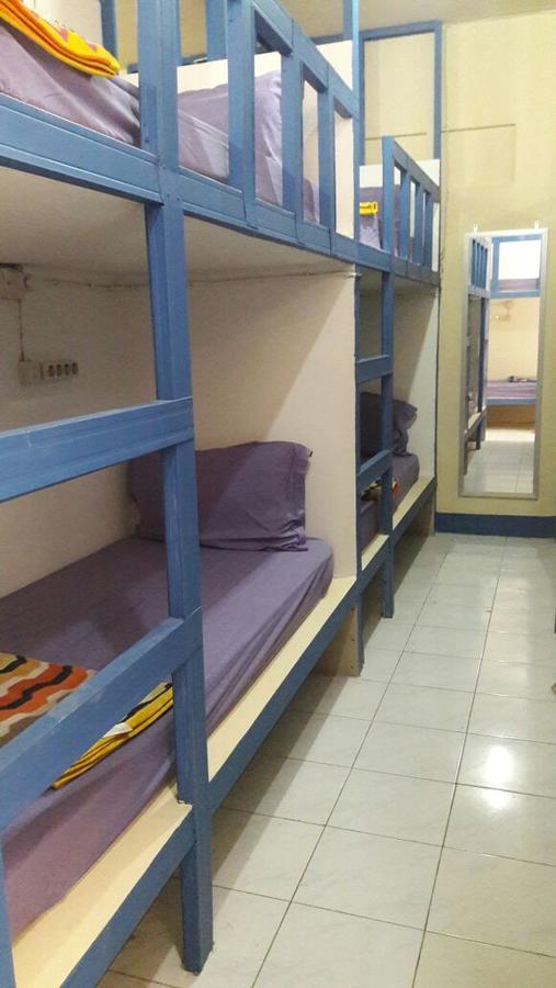 Centro Hostel Лабуан-Баджо Екстер'єр фото